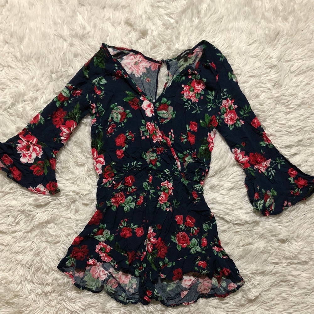 floral romper 🌸💕